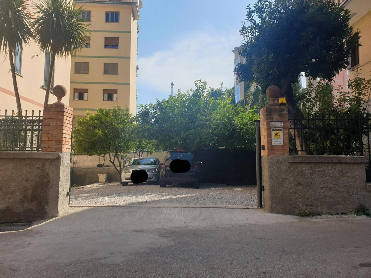 Doralice Comfort House Free Private Parking Salerno Exterior foto